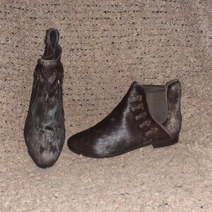 HOUSE OF HARLOW 1960-Beatrice-Metallic Bronze Calf-Hair-Chelsea Bootie-Sz36-NWOB